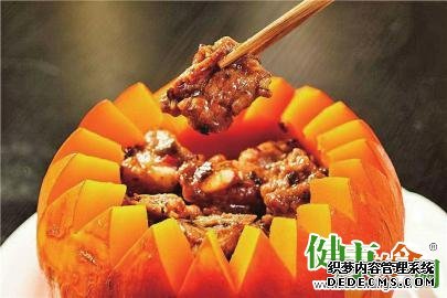 天天美食:排骨南瓜盅